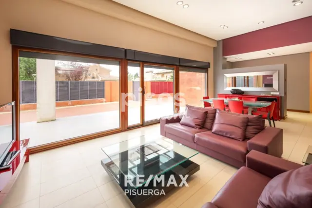 Chalet en venta en Calle de Carabela, 53, Boecillo de 625.000 €
