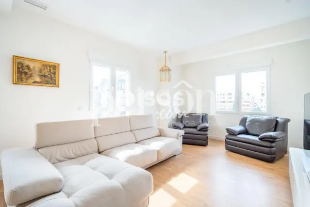 Piso en alquiler en Russafa, Montolivet (Distrito Quatre Carreres. València Capital) de 2.500 €<span>/mes</span>