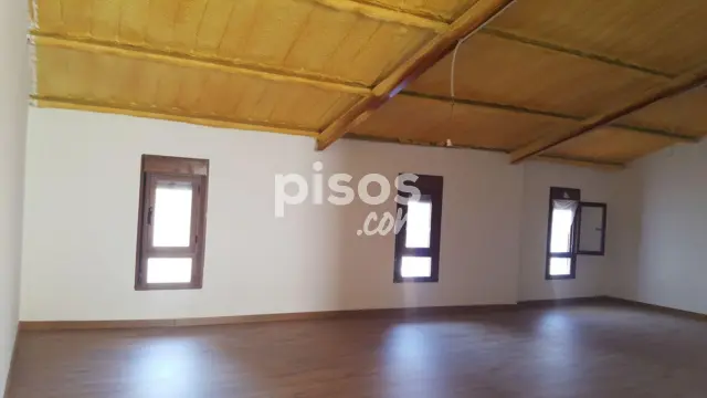Chalet en venta en Calle Carmen, Sástago de 70.000 €