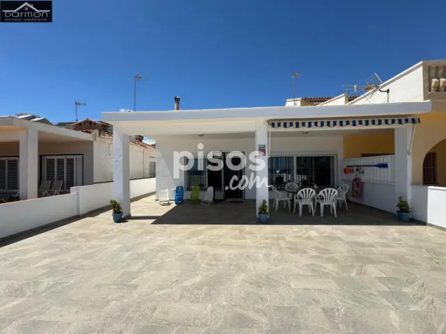 Chalet en alquiler en 1A Linea de Playa, Miramar de 1.800 €<span>/mes</span>