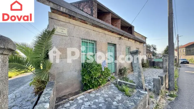 Casa en venta en Camino Freixeiro, 3, Alcabre-Navia-Comesaña (Vigo) de 231.000 €