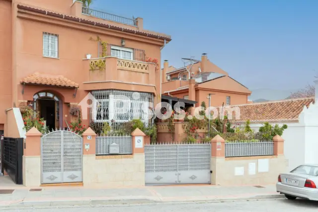 Casa en venta en Calle Indira Ghandi, Zona Norte (Motril) de 350.000 €