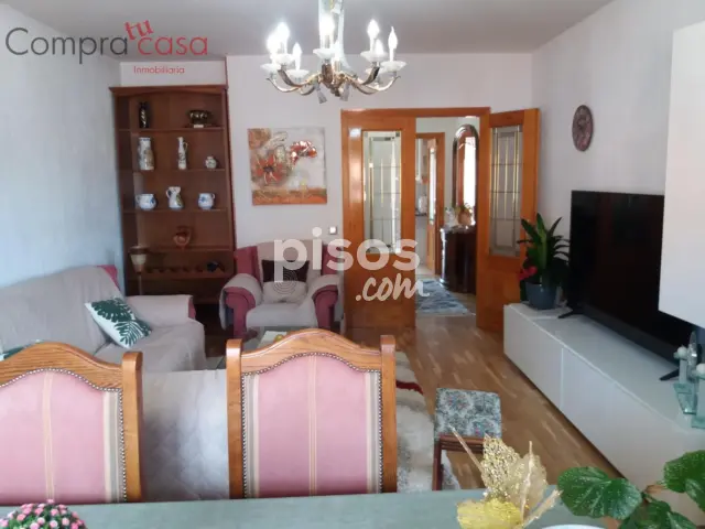 Piso en alquiler en Calle de Santa Isabel, Centro (Segovia Capital) de 1.050 €<span>/mes</span>