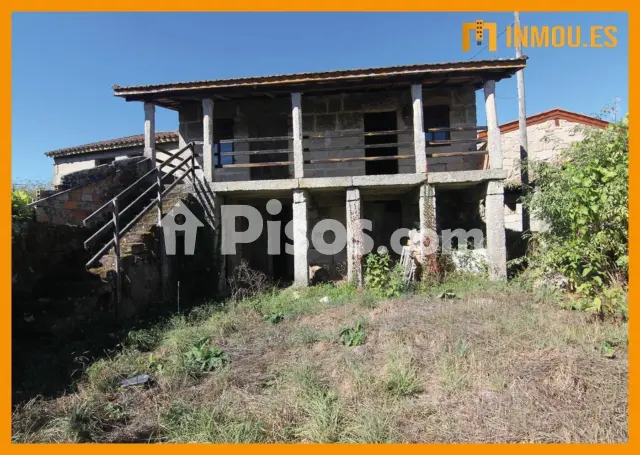 Casa en venta en Vilar de Astrés - Palmés - Arrabaldo, Vilar de Astrés-Palmés-Arrabaldo (Ourense Capital) de 48.000 €