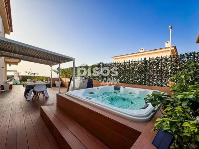 Chalet en venta en Calle El Carmen, Puerto Santiago-Los Gigantes (Santiago del Teide) de 1.045.000 €