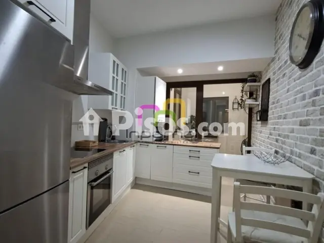 Apartamento en alquiler en Casco Antiguo, Centro Histórico (Badajoz Capital) de 750 €<span>/mes</span>