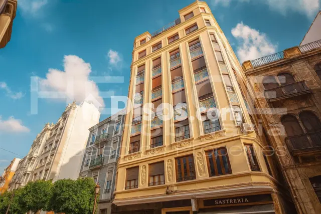Piso en venta en Carrer de Russafa, cerca de Carrer de Dénia, Russafa (Distrito L'Eixample. València Capital) de 840.000 €
