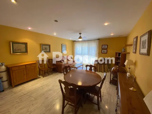 Piso en venta en Calle Tomás Tapia