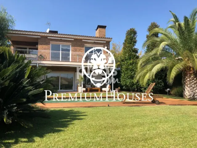 Casa en alquiler en Centro, Alella de 4.000 €<span>/mes</span>