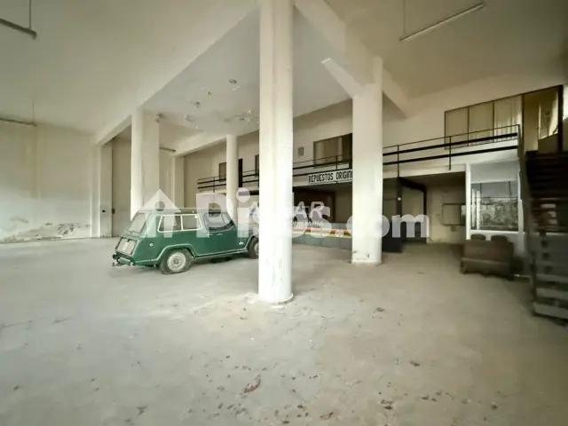 Local comercial en venta en Calle de los Amigos del País, Queiles (Tudela) de 425.000 €