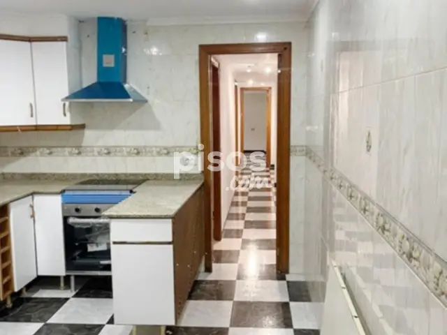 Piso en venta en Carrer de Barrachina, cerca de Avinguda de València, Sur (Castelló de la Plana) de 90.000 €