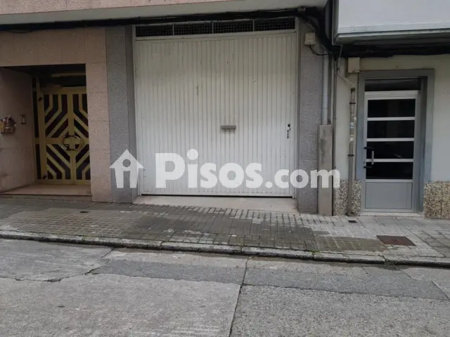 Local comercial en venta en Calle Monasterio de Monfero - Ansicht 2
