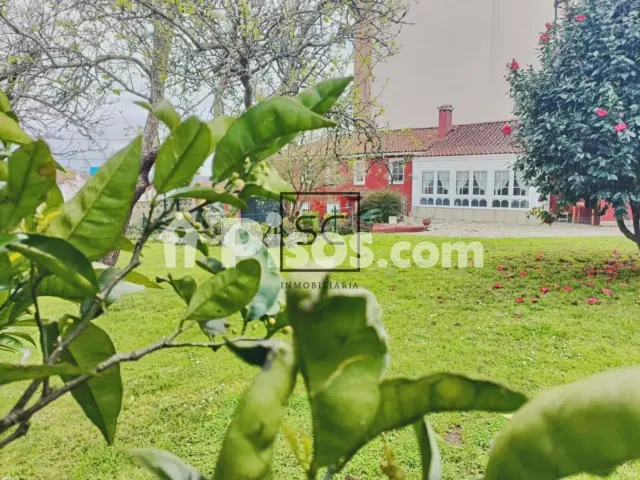 Casa en venta en Avenida de Santa Marina, cerca de Rúa Casal dos Ovos - Widok 2