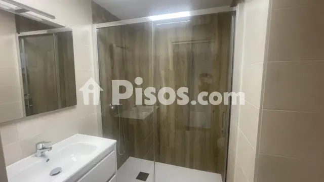 Habitación en alquiler en Calle de los Claveles, Zona Alta (Ponferrada) de 650 €<span>/mes</span>