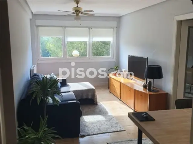 Piso en venta en Zarategi Pasealekua, cerca de Calle de Basotxiki, Intxaurrondo (San Sebastián - Donostia) de 345.000 €