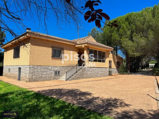 Chalet en venta en Calle Centro, Número 0, Lozoyuela (Lozoyuela-Navas-Sieteiglesias) de 409.000 €