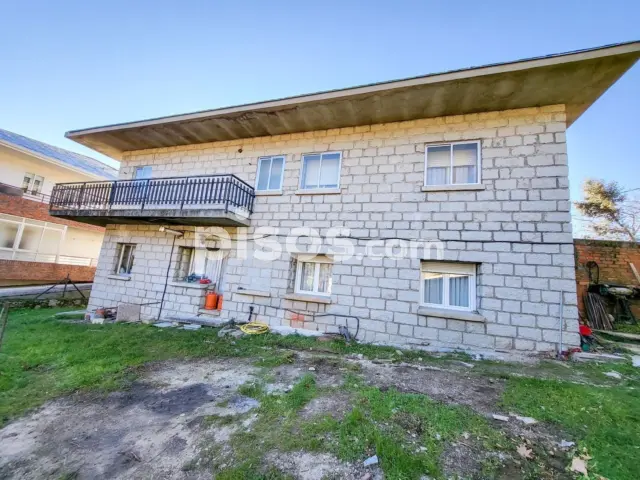 Chalet en venta en Avenida de La Cabrera, 27, cerca de Calle de Hontanilla, La Cabrera de 459.000 €