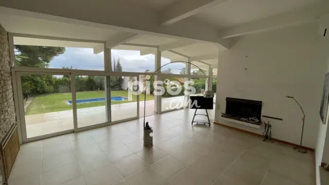 Chalet en alquiler en Canafort - El Puntó, Urbanitzacions (Sant Andreu de Llavaneres) de 6.000 €<span>/mes</span>