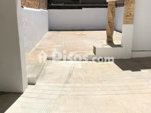 Piso en venta en Set Camins en Pla de Sant Magí por 188.000 €