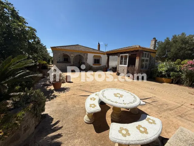 Chalet en venta en Calle Pago Hozanejos - Vista 2