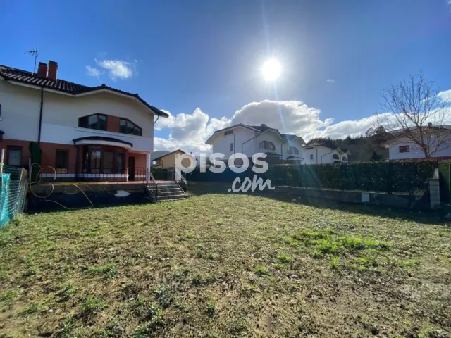 Casa adosada en venta en Calle Barrio Sámano-Helguera, Sámano (Castro Urdiales) de 335.000 €