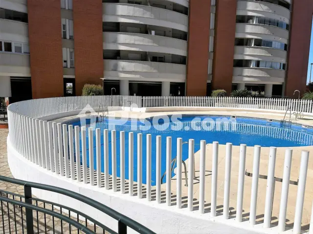 Piso en alquiler en Calle Perséfone, Bellavista (Distrito Bellavista-La Palmera. Sevilla Capital) de 1.000 €<span>/mes</span>