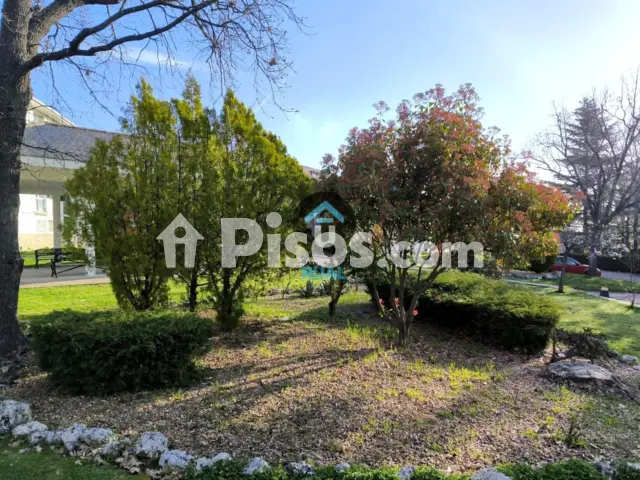 Piso en venta en Calle de San Carlos, Becerril de la Sierra de 165.000 €