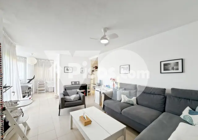 Piso en venta en Avenida del Llano Castellano, Valverde (Distrito Fuencarral-El Pardo. Madrid Capital) de 399.900 €