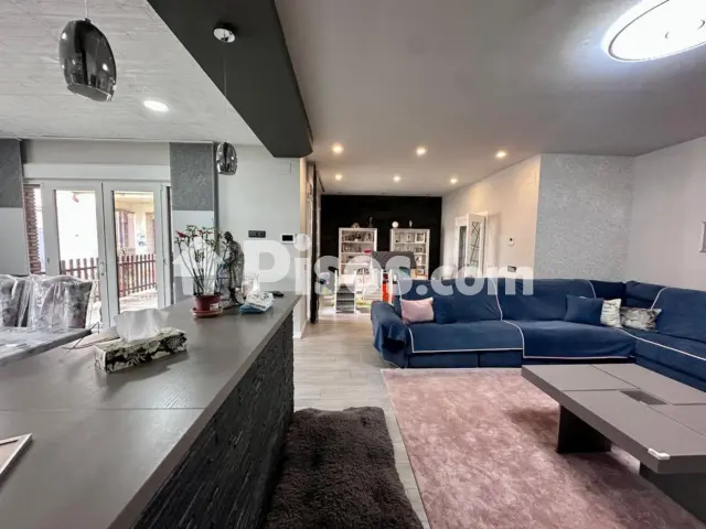 Chalet en venta en Calle de Camilo Jose Cela