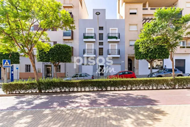 Casa en venta en Pabellon, Barrio Sur (El Ejido) de 210.000 €
