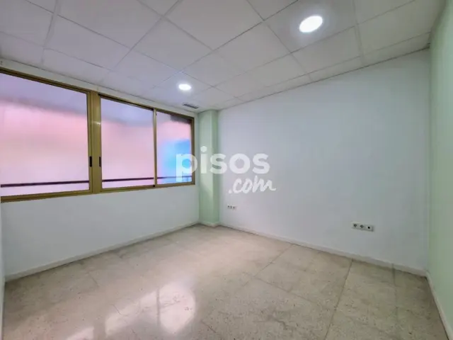 Local comercial en alquiler en Carrus, Carrús Oeste-El Toscar (Distrito Núcleo Urbano. Elx - Elche) de 700 €<span>/mes</span>
