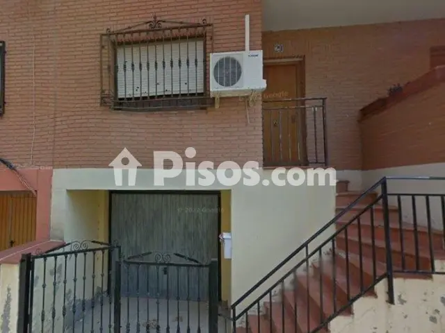 Chalet en venta en Castilla La Mancha, Yepes de 79.100 €