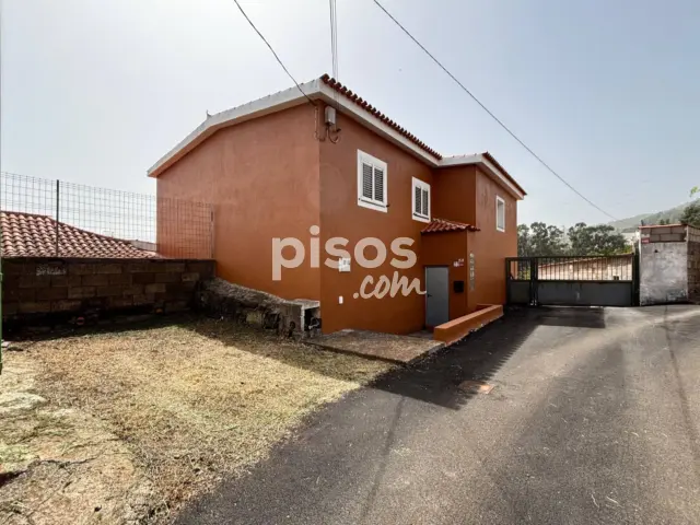 Casa en venta en Calle Doctor Caldera, 22, La Esperanza (El Rosario) de 485.000 €