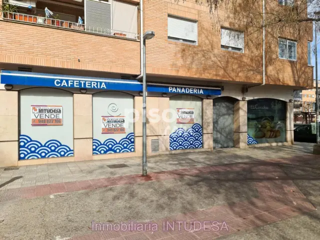 Local comercial en venta en Calle de Blanca de Navarra, Griselas-Gardachales (Tudela) de 170.000 €
