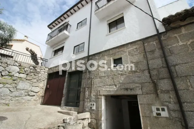 Chalet en venta en Calle del Horno, Número 7, Arenas de San Pedro de 159.900 €