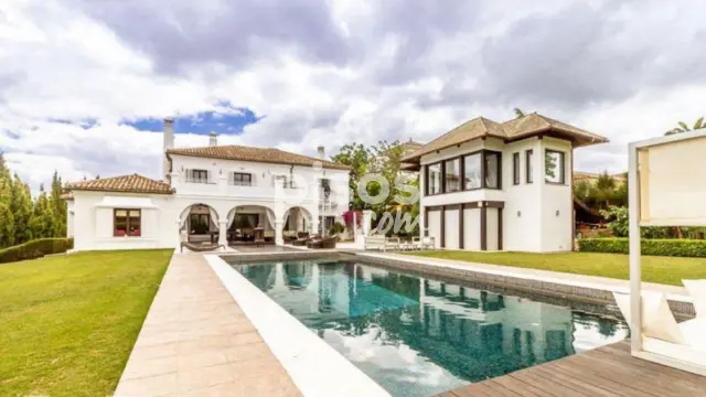 Chalet en venta en Sotogrande Alto, San Roque Golf Club (Sotogrande) de 2.695.000 €