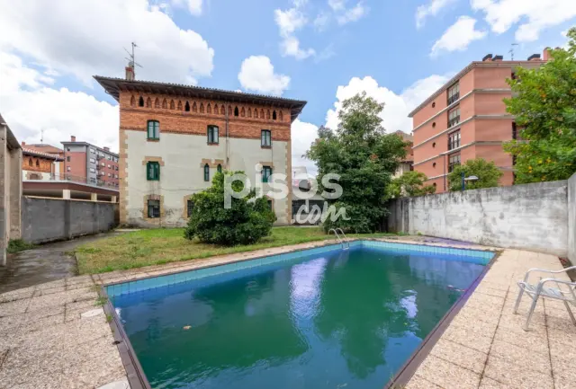 Chalet en venta en Etxebarri, Kukullaga (Etxebarri) de 995.000 €