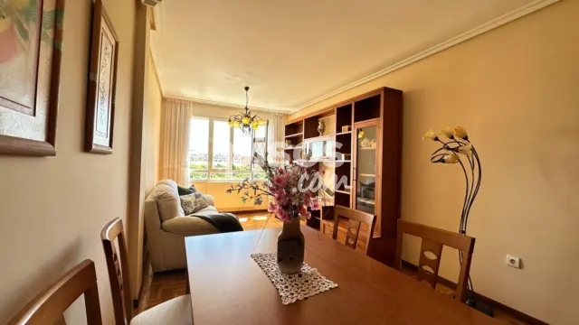 Piso en venta en Calle de Zaragoza, 28, Santa Bárbara (Soria Capital) de 225.000 €