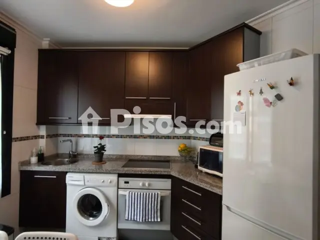 Piso en alquiler en Calle de Alfonso III 'El Magno', Centro (Oviedo) de 700 €<span>/mes</span>