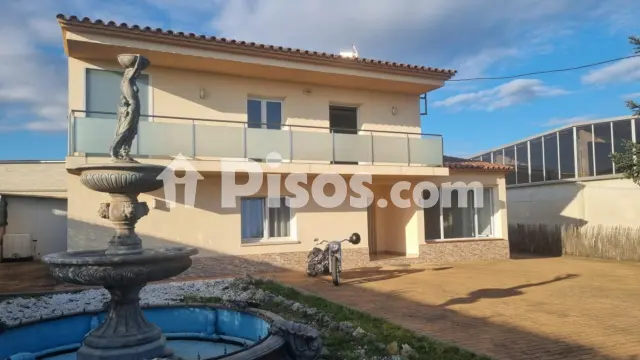 Casa en venta en Cataluña, La Selva (Fornells de la Selva) de 450.000 €