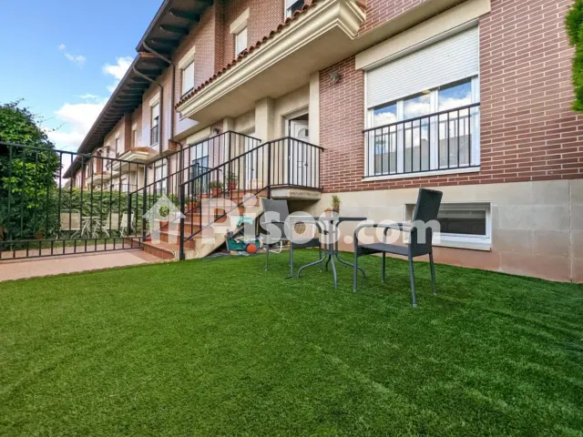 Chalet en venta en Navarrete, Navarrete de 388.000 €