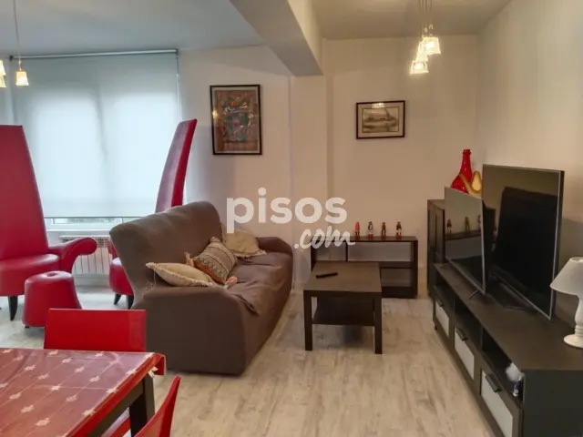Piso en alquiler en Paseo de la Marina Española, Suances de 750 €<span>/mes</span>