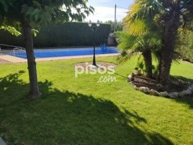 Chalet en venta en Piscinas, Morales del Vino de 509.900 €