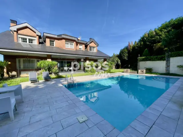 Chalet en venta en Calle de Urbide, Mungia de 1.200.000 €