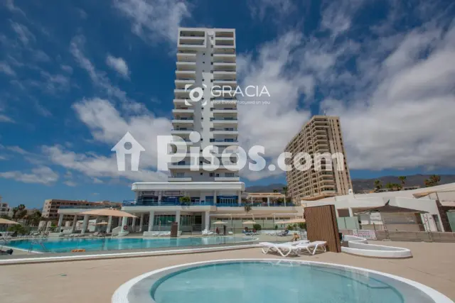 Piso en venta en Avenida Adeje 300, Callao Salvaje-Playa Paraíso-Armeñime (Adeje) de 209.000 €