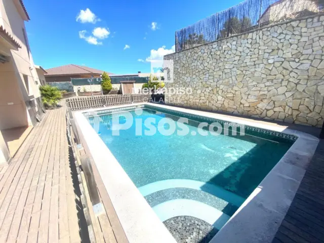 Casa en venta en Valldemar, Valldemar-Calafell Parc-Mas Romeu (Calafell) de 475.000 €