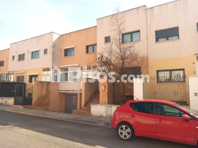 Casa adosada en venta en Calle Murcia