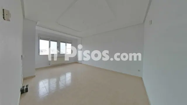 Piso en venta en Calle de las Cruces, cerca de Calle de los Castellanos