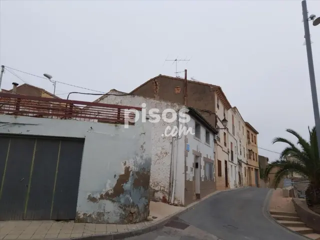 Casa adosada en venta en Calle de Navarra, cerca de Calle del Castellar, Gallur de 28.000 €