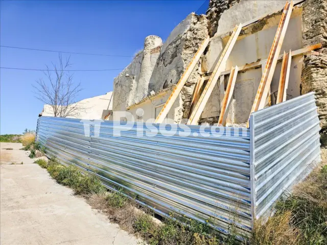 Casa en venta en Calle Cuevas Santo, Urrea de Jalón de 17.000 €